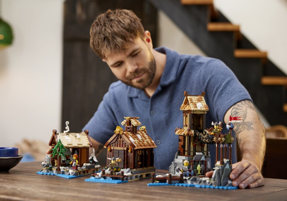 "Vikingų kaimas" Konstruktorius