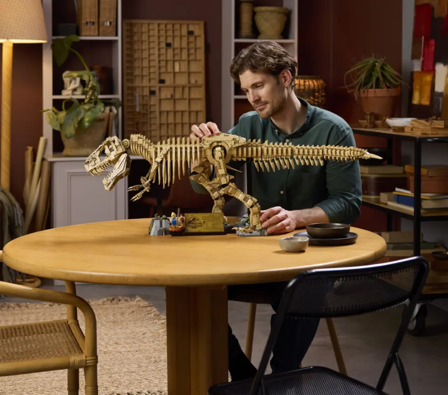 "Dinozaurų fosilijos: tiranozauras" Konstruktorius