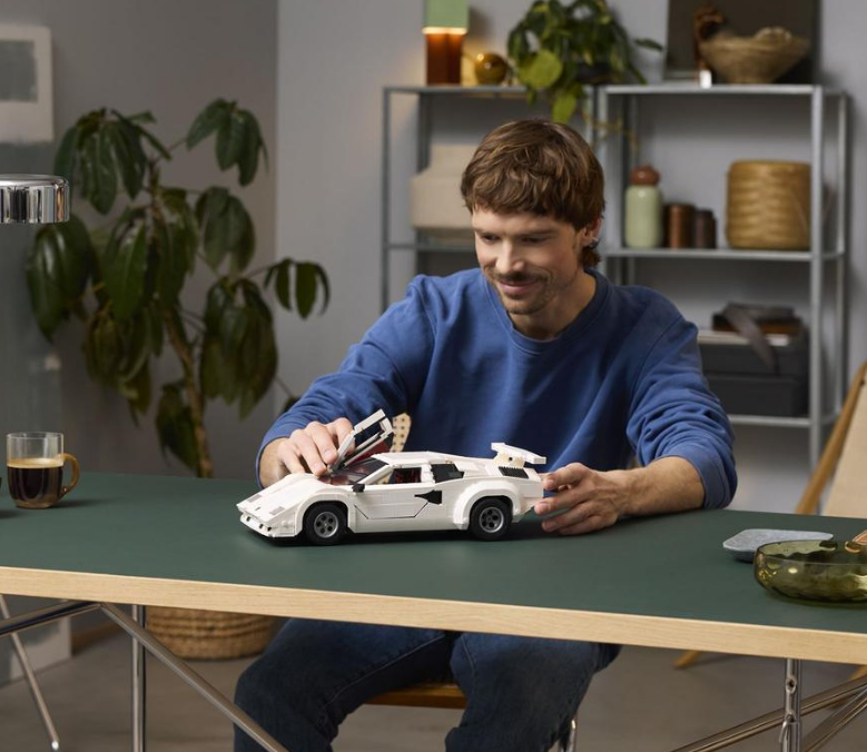 "Lamborginis Countach" Konstruktorius