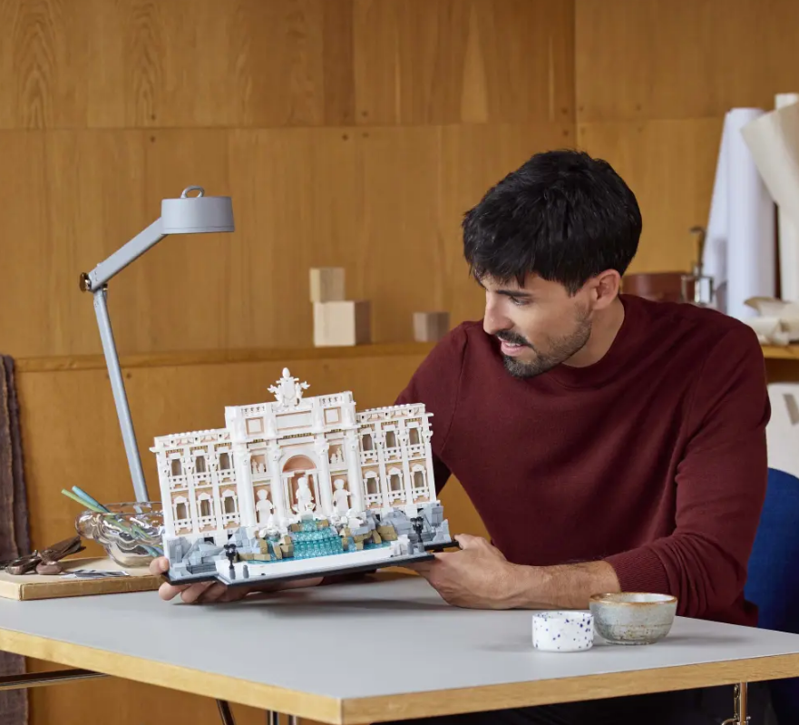 "Trevi fontanas" Konstruktorius