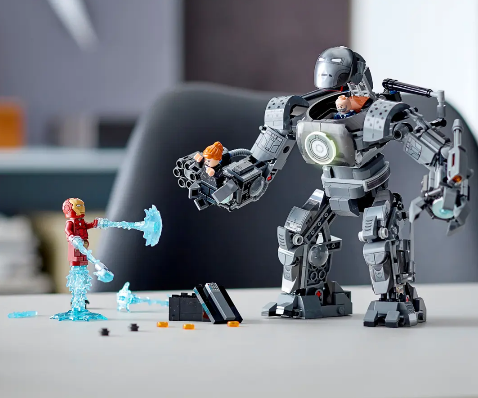 "Sergėtojų geležinis žmogus" Konstruktorius