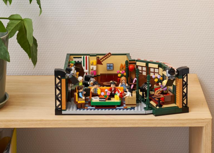 "Serialo "FRIENDS" kavinė" Konstruktorius