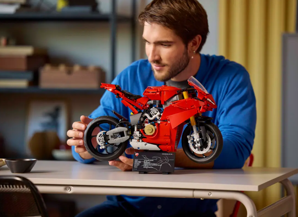 "Motociklas Ducatis Panigal V4 S" Konstruktorius