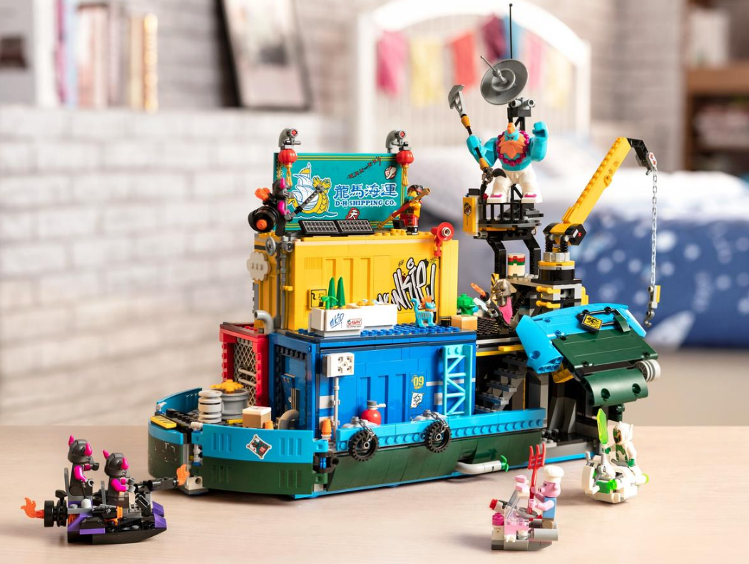 "komandos slaptoji būstinė" Konstruktorius