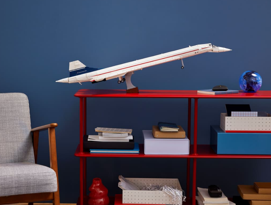 "Viršgarsinis lėktuvas" Konstruktorius