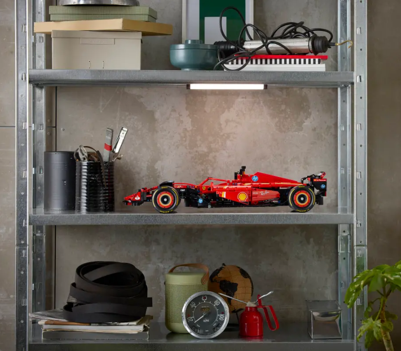 "Ferraris SF24 Formulė" Konstruktorius